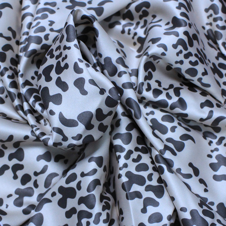 Cow Print 85%Polyester 15%Spandex 4 Way Stretch Textile Fabric for Sleepwear Dresses